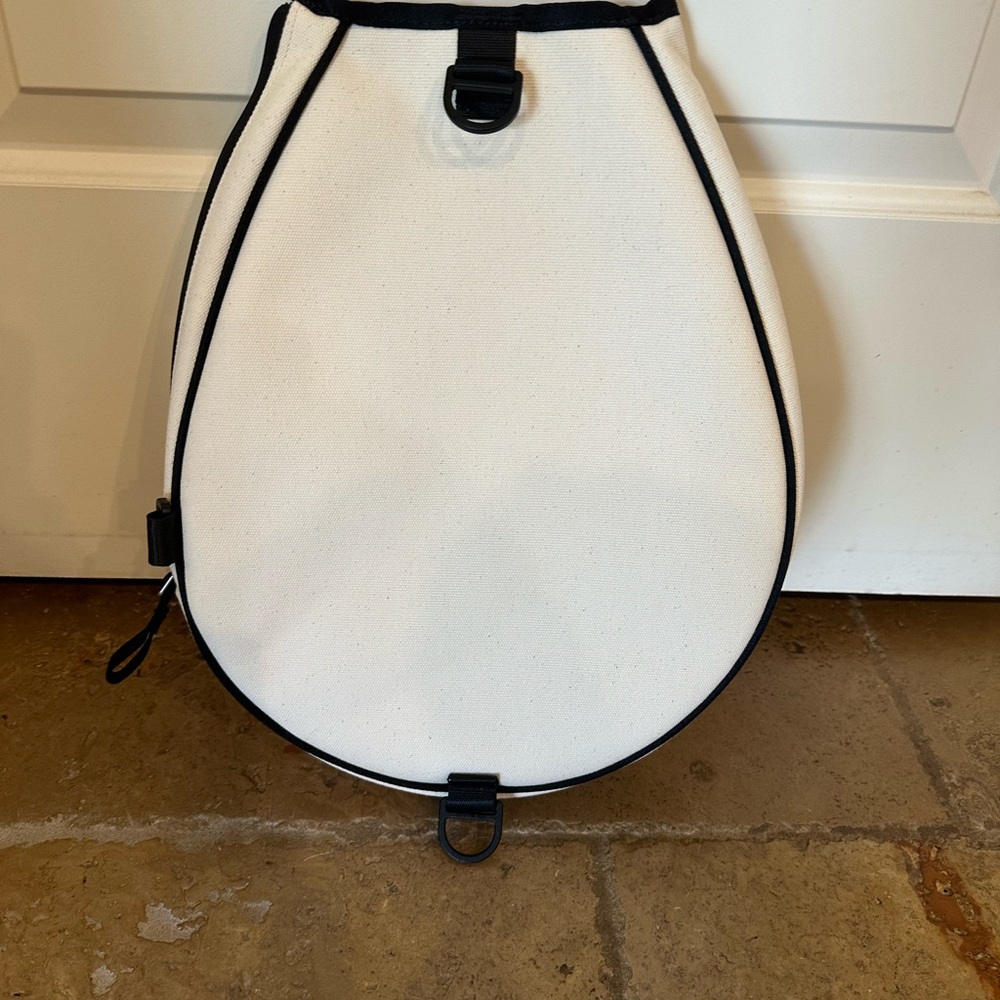 Lululemon Racket Bag 19L - Picture 3 of 9